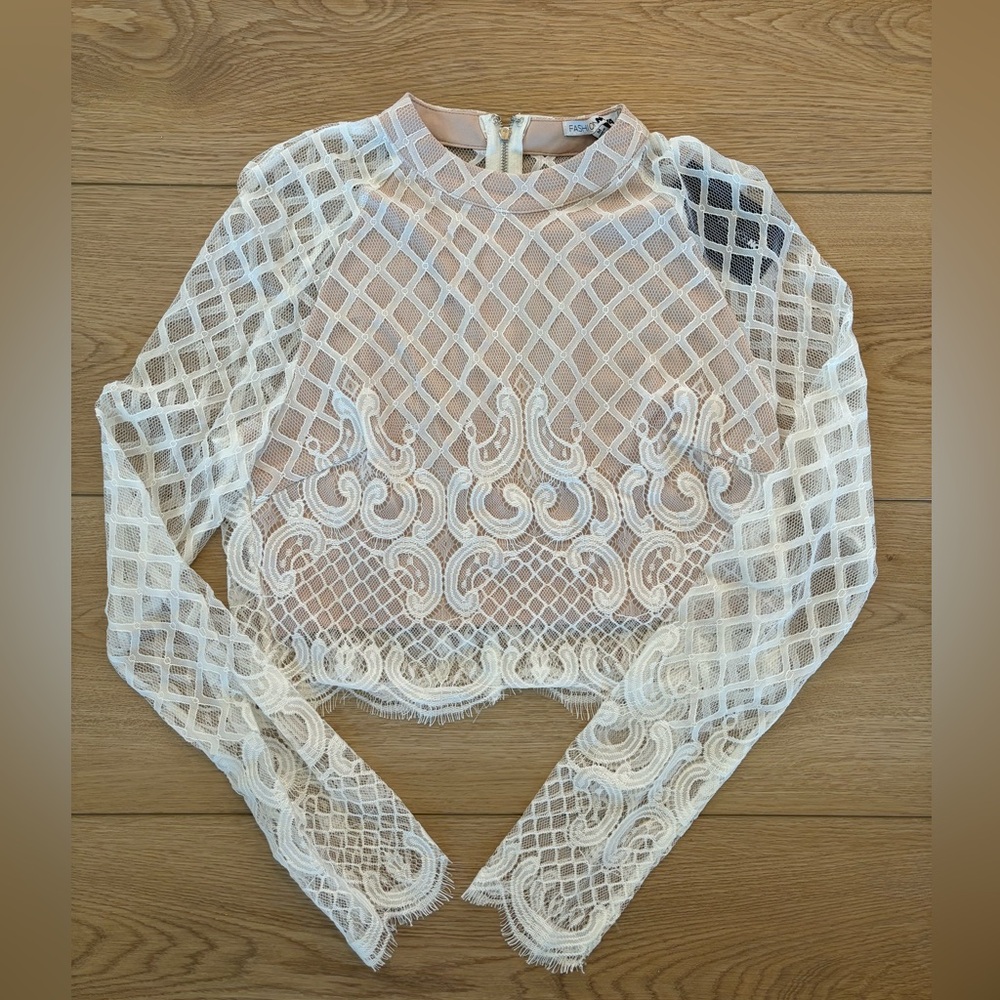 Fashion Nova Lace Crop Top - size medium